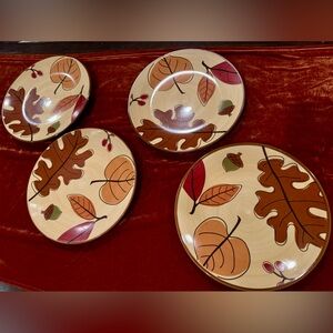 Tag Brand Set of 4 Fall Salad/Dessert Plates 🍂